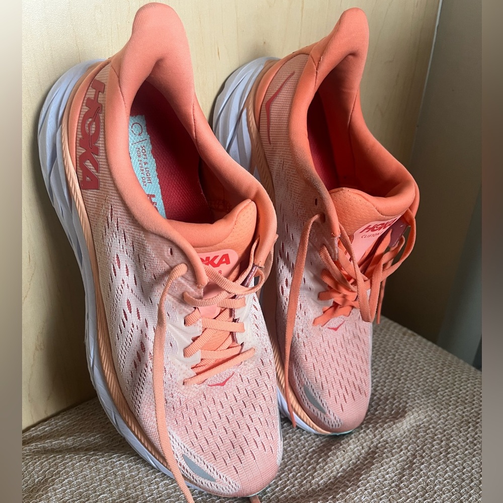 Women’s Hoka Clifton 8 Running Shoe | Size 10.5